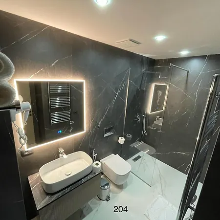 酒店 Arbnor Boutique 4*