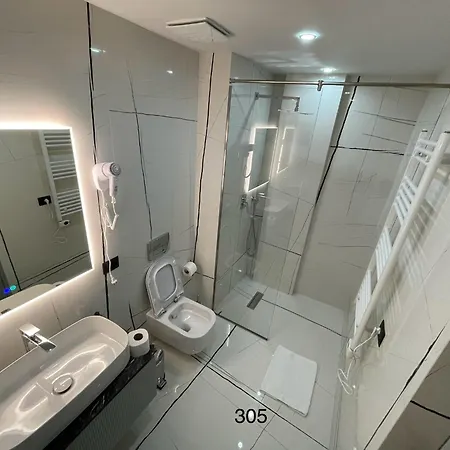 酒店 Arbnor Boutique