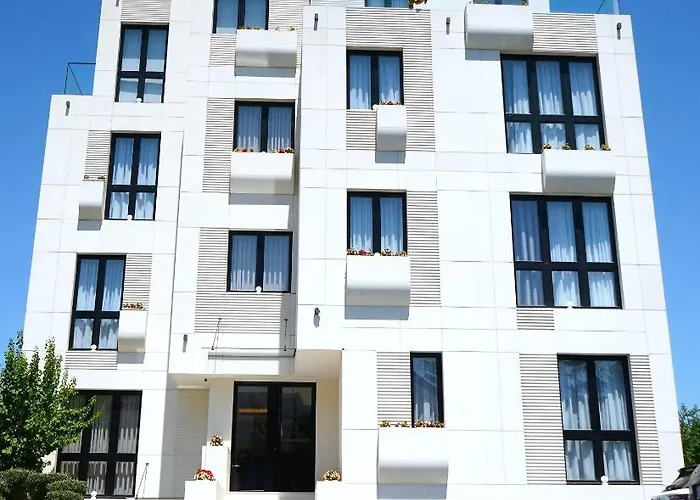 Arbnor Boutique Hotel 4*